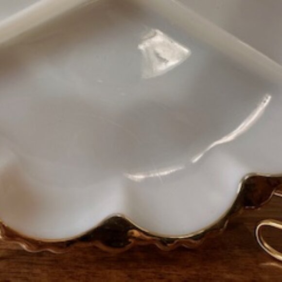 Vintage Milk Glass Devilled Egg Plate and Divided Tray Set Gold Trim Scalloped E - Picture 6 of 7